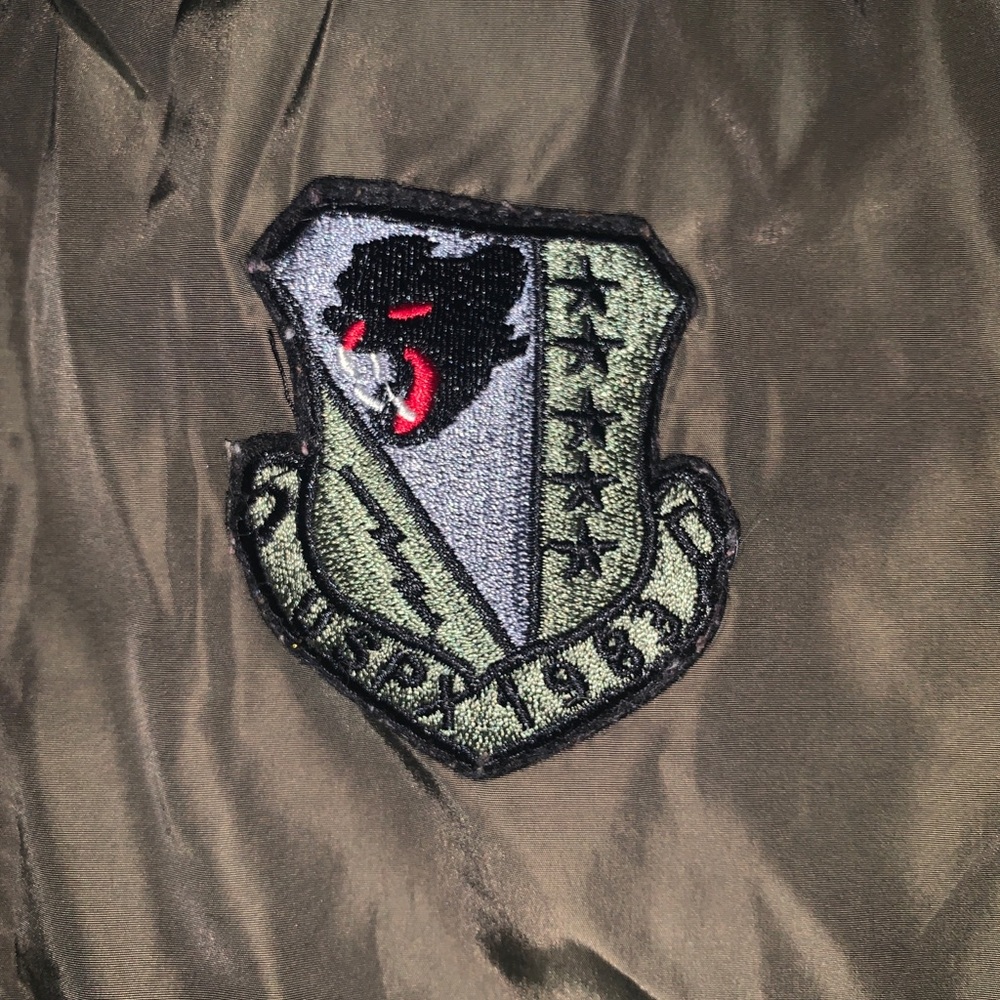 Distortion jacket - Picture 3 of 11